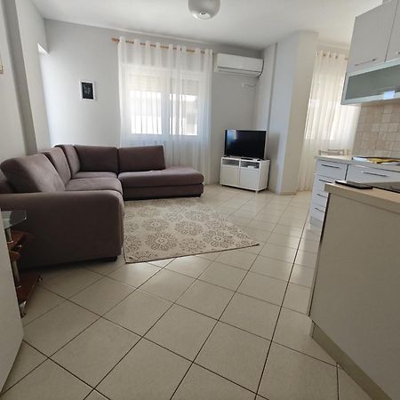 Edan Apartments Влёра Экстерьер фото