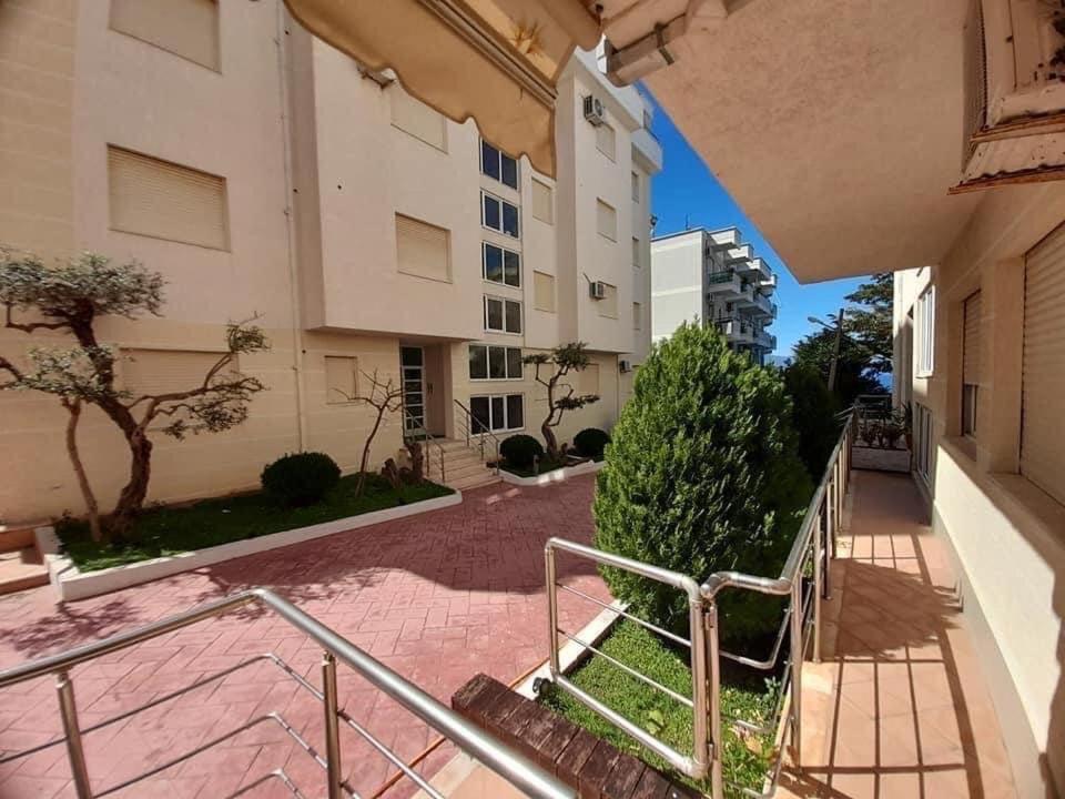 Edan Apartments Влёра Экстерьер фото